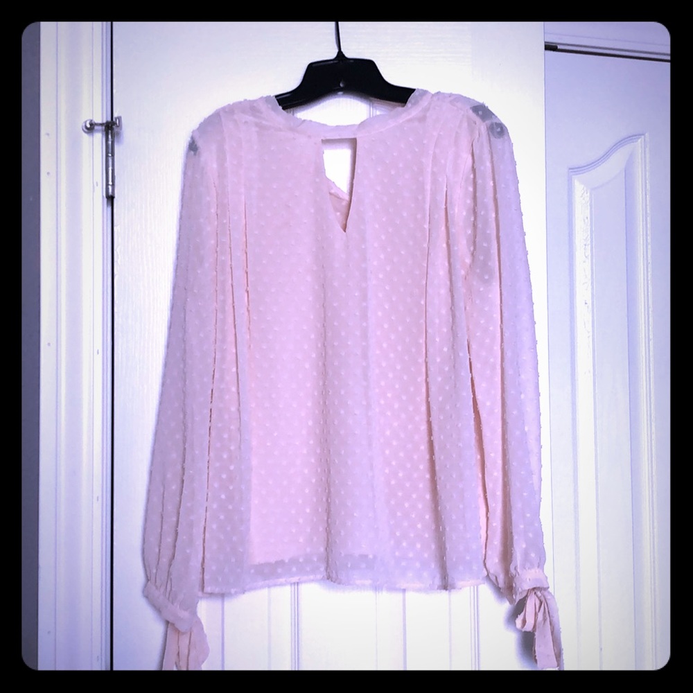 Delicate polyester blouse
